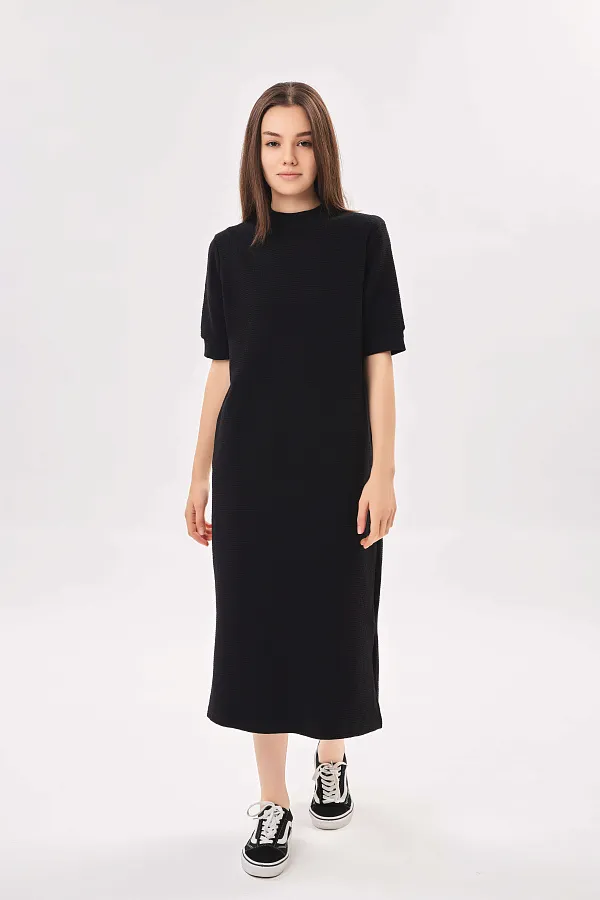Платье средний рукав