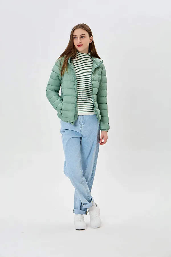 Женская куртка короткая длина