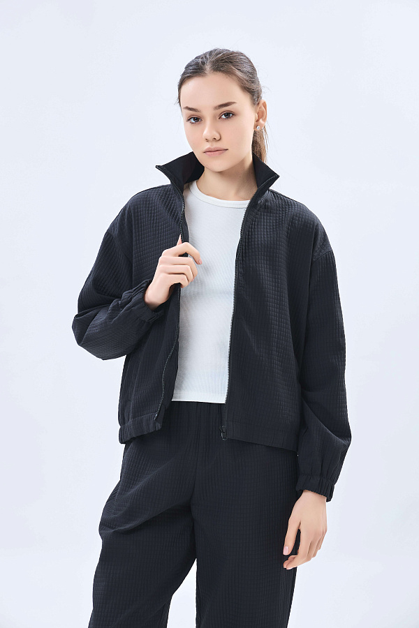 Женская ветровка короткая длина AW23WBA-52077 фото